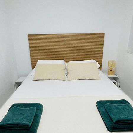 קרטחנה Apartamentos Familiares Puerto Nova מראה חיצוני תמונה