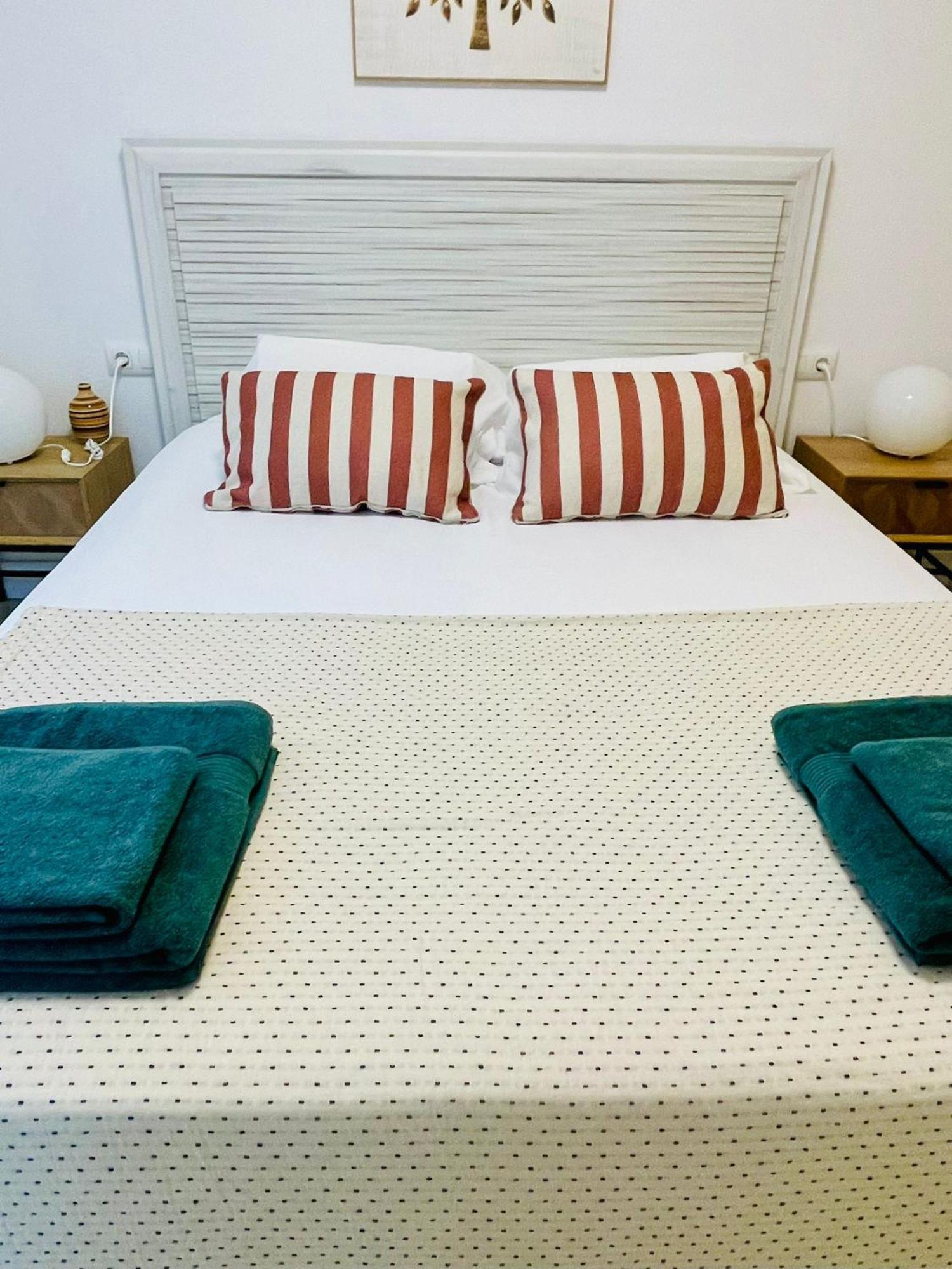 קרטחנה Apartamentos Familiares Puerto Nova מראה חיצוני תמונה